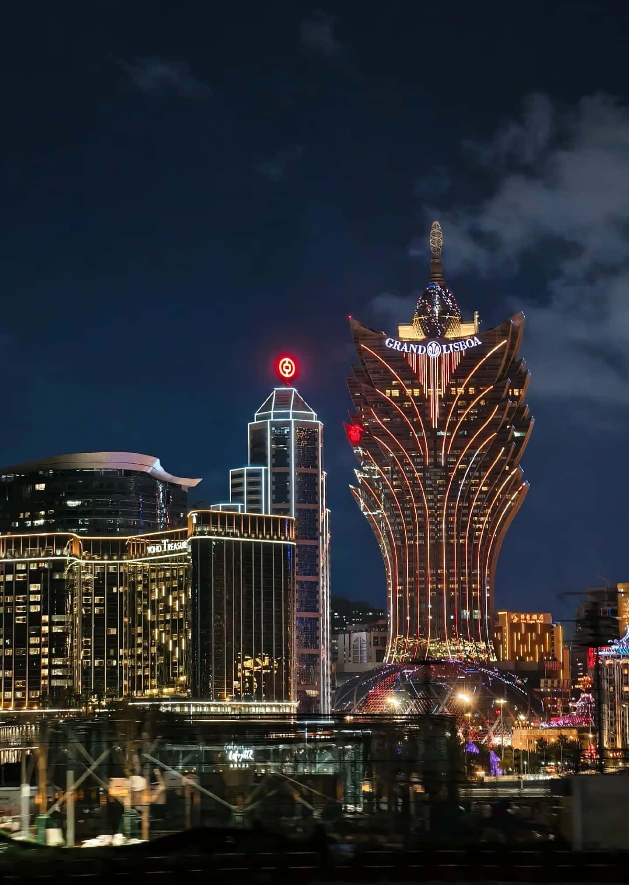 114443qp8kwdmliklm588w.jpg